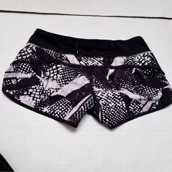 Lululemon *  Speed Shor EUC  Static Mist White Black / Black - Picture 3 of 8